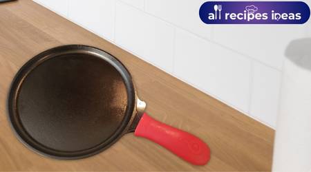 The Cookware Set Lodge L9OG3PLT