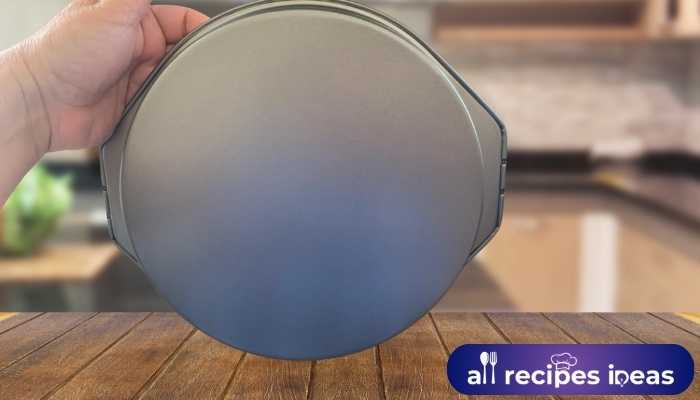 The Cake Pan for Layered Cakes Amazon Basics Nonstick Round Baking Cake Pan